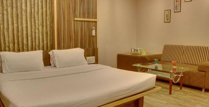 The Royal Melange Beacon Hotel